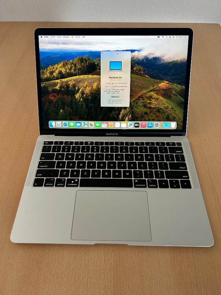 MacBook Air Retina 13" 2019, Zeer goede staat met oplader, Computers en Software, Qwerty, Verzenden, 8 GB, 13 inch
