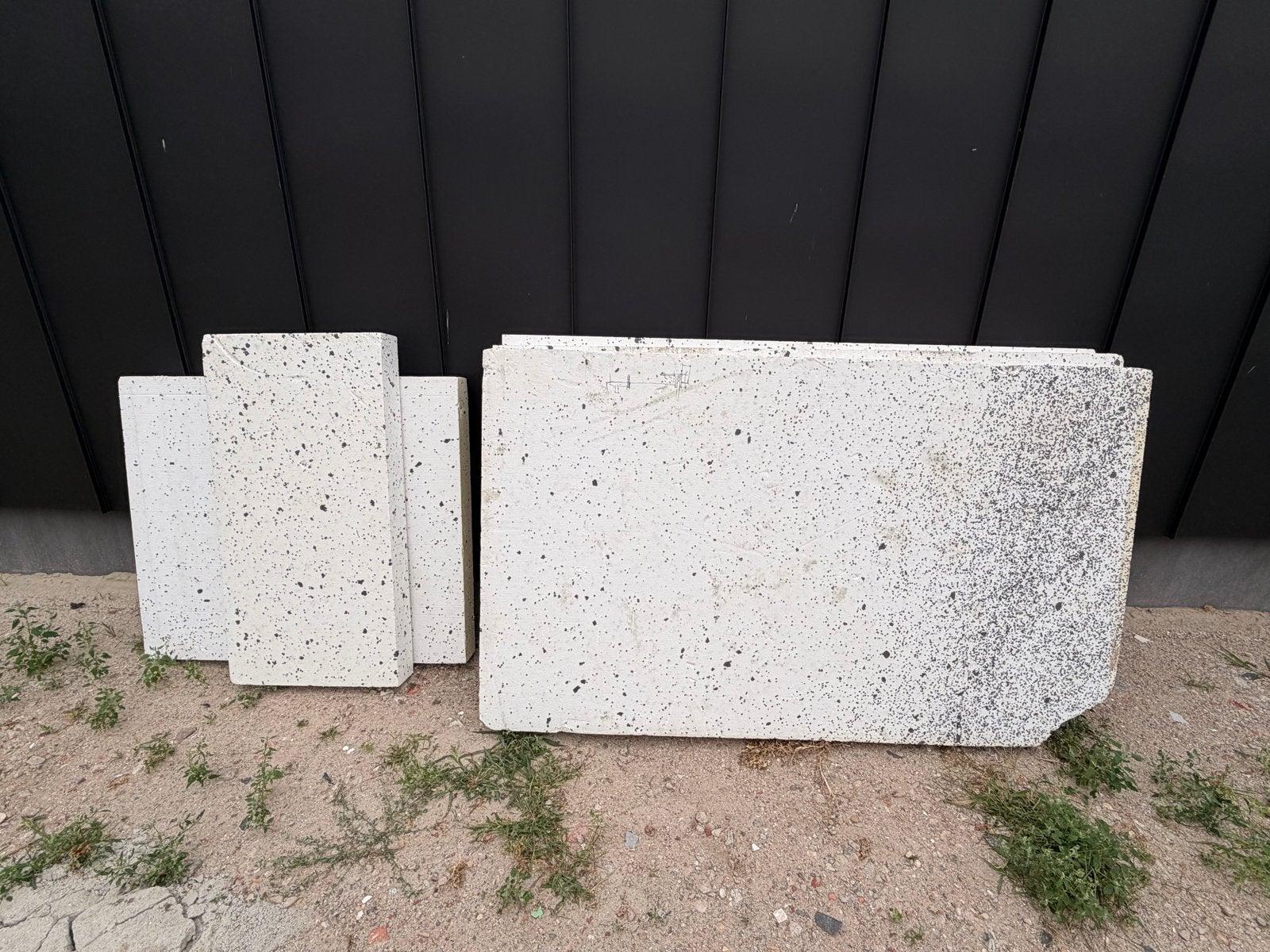 Betonplaten 200x120x12 cm - 3 hele, 2 reststukken, Ophalen, Gebruikt, Overige materialen, 100 mm of meer