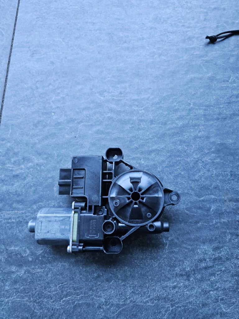 Raammotor Portier met artikelnummer 5Q0959812D, Ophalen of Verzenden, Nieuw