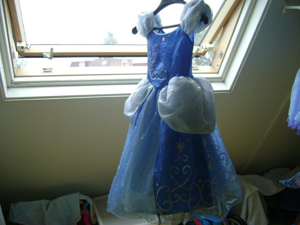 3laags blauwe uit disneyland prinsessenjurk met hoepel 4jaar, Ophalen of Verzenden, Zo goed als nieuw, 110 t/m 116, Meisje