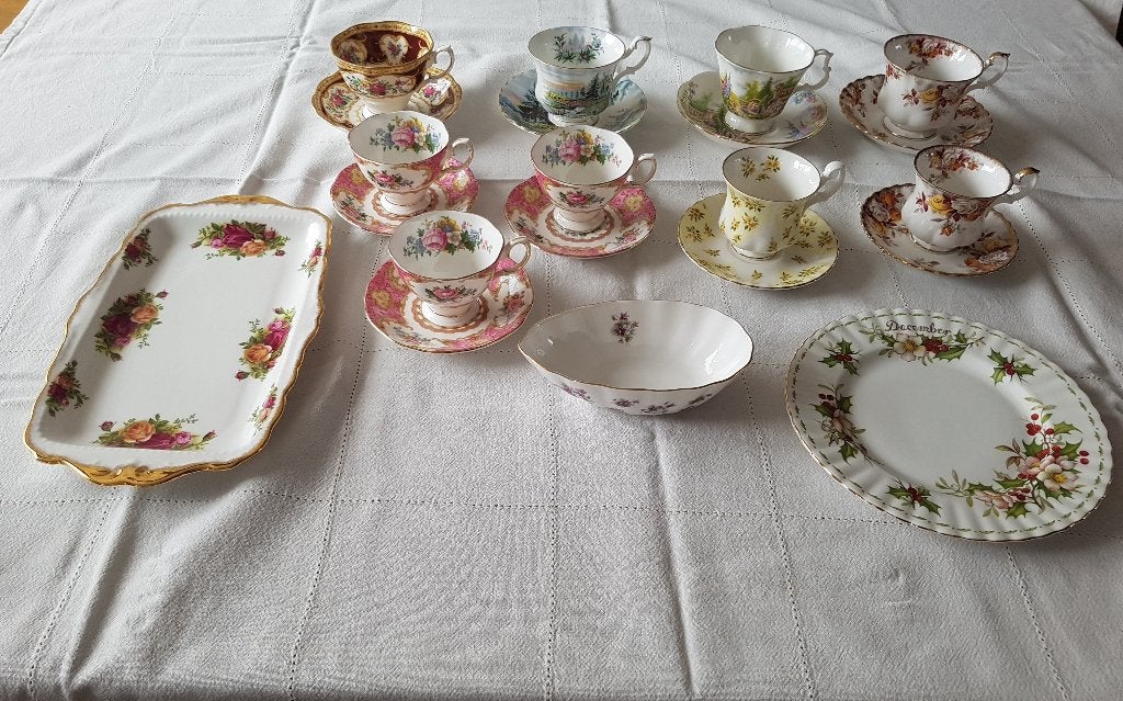 Diverse Royal albert kop en schotels,.Cakeschotel , bon bon, Ophalen of Verzenden