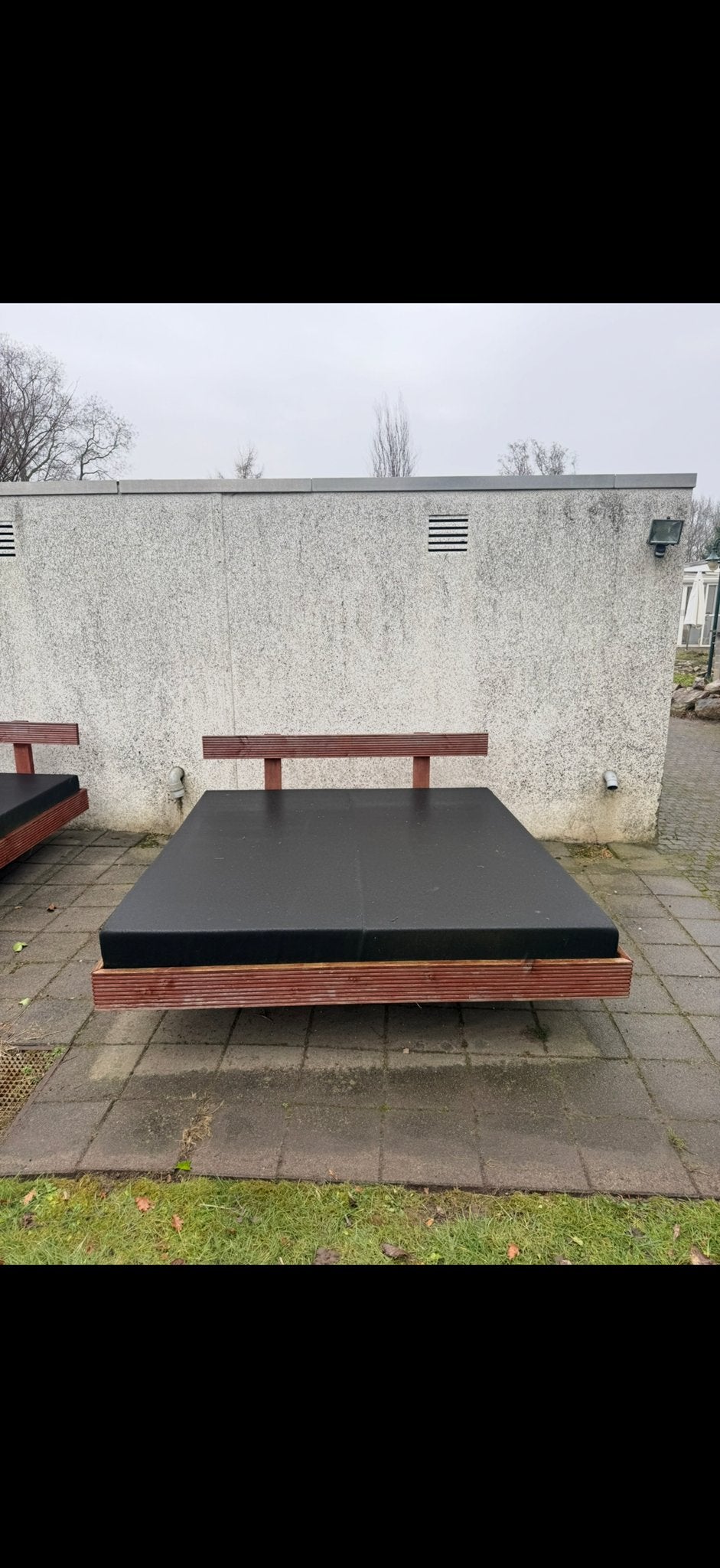 Loungebed 200x180 met all seasons matras, Ophalen, Gebruikt, Hout