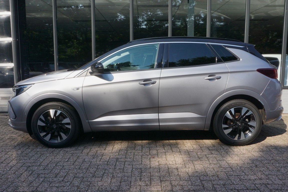 Opel Grandland 1.2 Turbo Ultimate Camera/Trekhaak!, Auto's, 12 maanden, 15 km/l, Gebruikt, Euro 6
