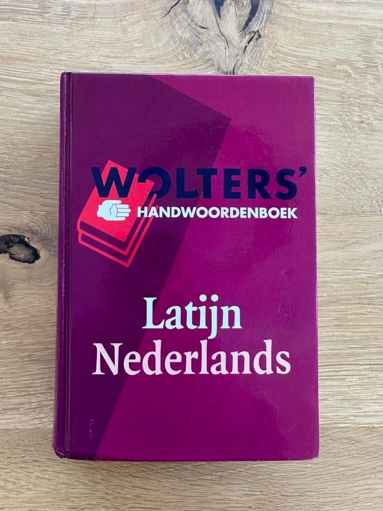 Wolters Handwoordenboek Latijn - Nederlands 12e druk, Ophalen of Verzenden, Zo goed als nieuw, Koenen of Wolters, Latijn