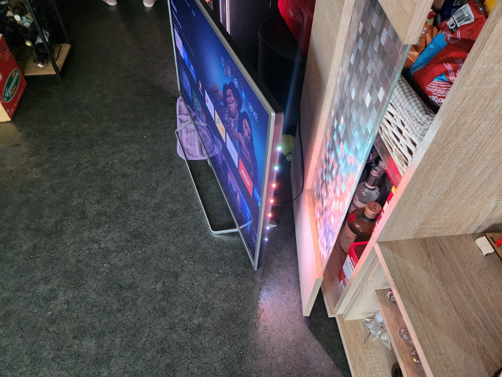 PHILIPS TV 43 inch SMART WIFI AMBILIGHT, Ophalen, Zo goed als nieuw