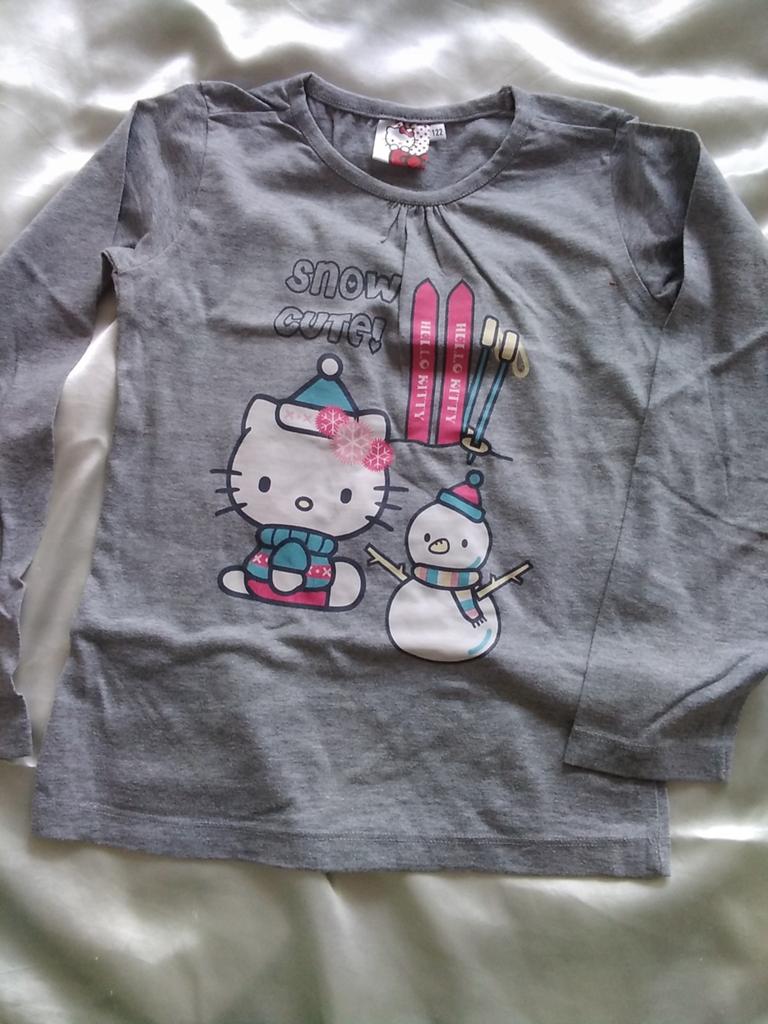 Hello Kitty Longsleeve Maat 122 - Grijs met Winterprint, Kinderen en Baby's, Kinderkleding | Maat 122, Meisje, Ophalen of Verzenden