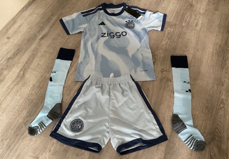 Nieuw Ajax tenue, Ophalen of Verzenden, Nieuw, Set