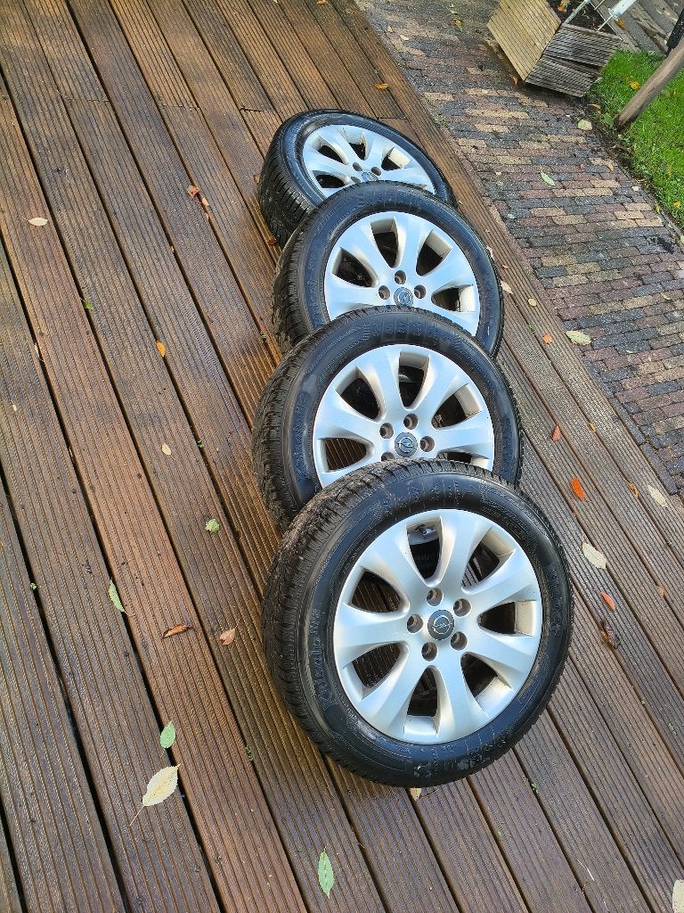 4 opel winterbanden op velg 5x105, Ophalen, Gebruikt, 255 mm, Banden en Velgen