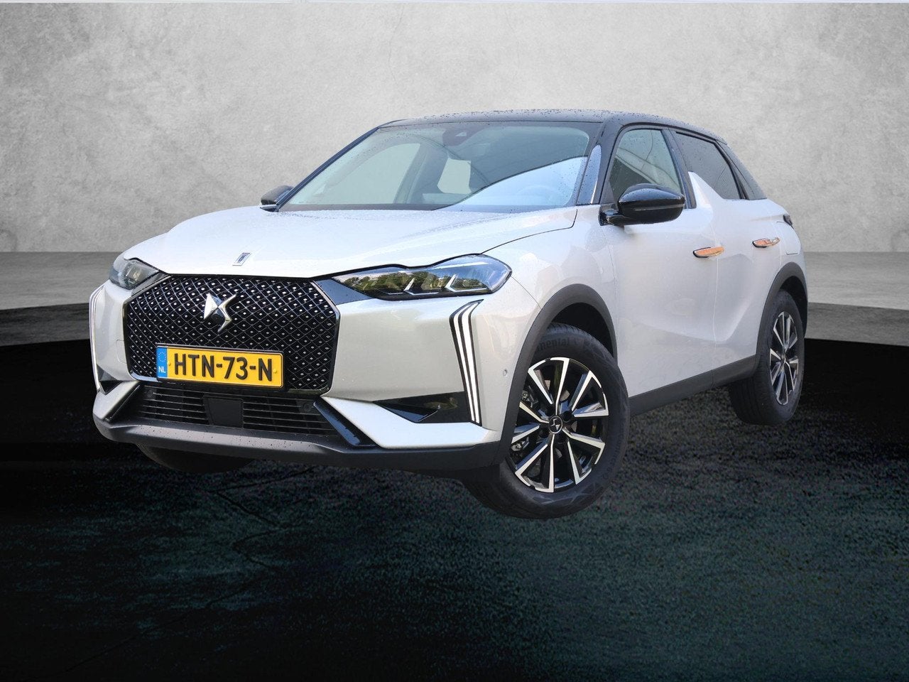 DS DS 3 E-Tense Ligne Business 54 kWh | Camera | AppleCarpla, Auto's, DS, Bedrijf, Te koop, DS 3, 360° camera, ABS, Airbags, Airconditioning