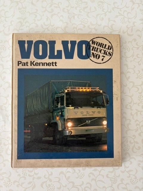 Volvo-Boek, World Trucks No.7, Ophalen of Verzenden, Zo goed als nieuw, Patt Kenneth, Vrachtwagen