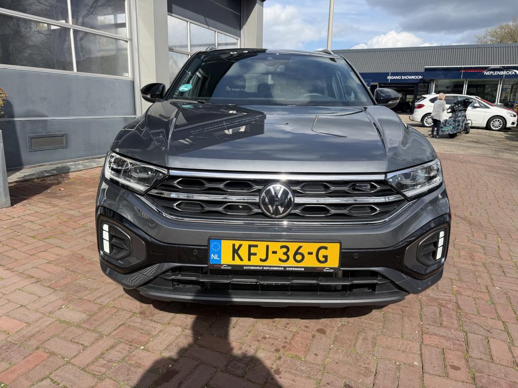 Volkswagen T-Roc 1.5 TSI R-Line Edition DSG-aut. R-LINE / Tr, Auto's, Volkswagen, 4 cilinders, 150 pk, Blauw, Bedrijf