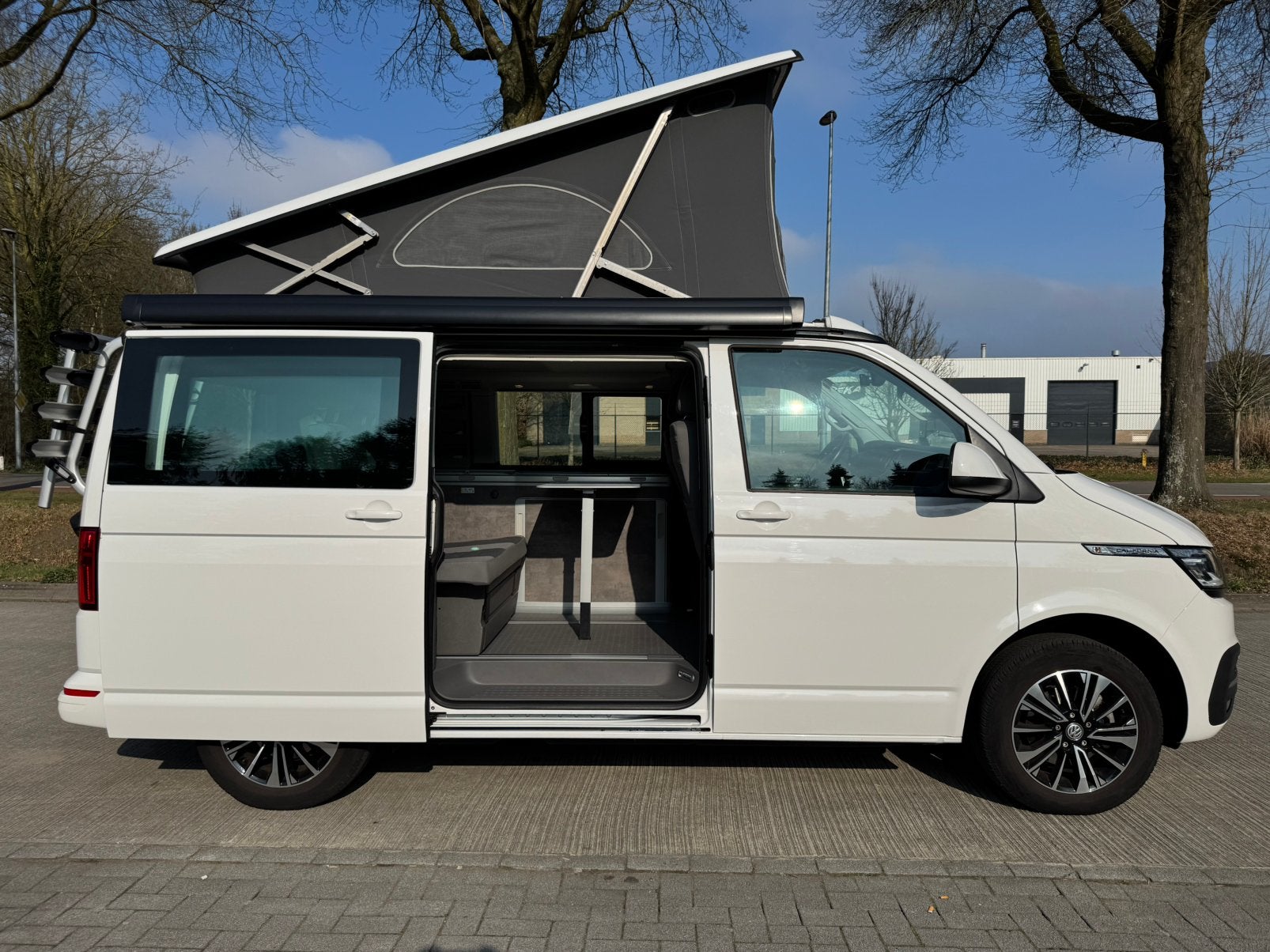 Volkswagen Transporter California Ocean 2023 T6.1 VW DSG 150, Automaat, Koelkast, Luifel, Volkswagen
