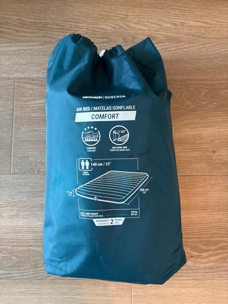 Quechua Comfort Luchtbed 140 cm - Ideaal voor Kamperen, Ophalen, Zo goed als nieuw, 2-persoons
