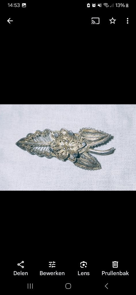 Vintage Zilveren Filigraan Broche Bloem en Bladeren, Ophalen of Verzenden, Zilver, Broche
