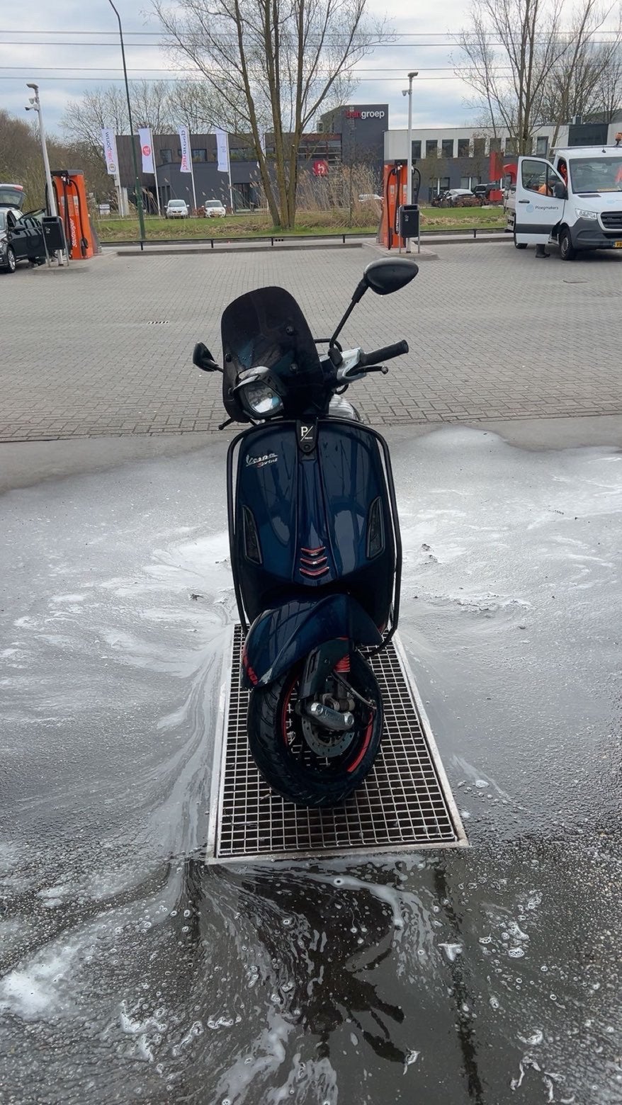 Vespa sprint 50cc 2016, Fietsen en Brommers, Ophalen of Verzenden, Zo goed als nieuw, Benzine