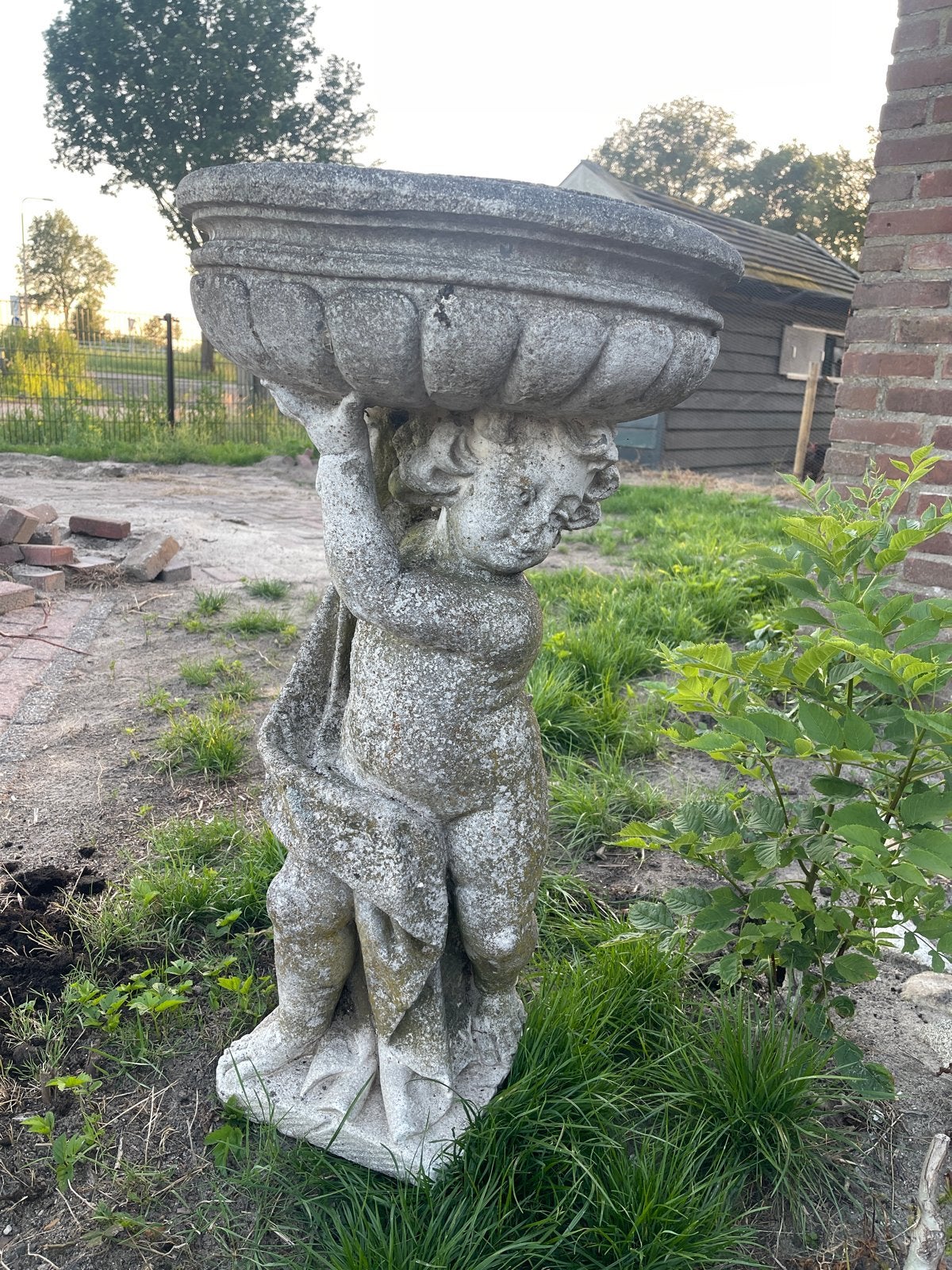 Antieke stenen putto bloembak, Ophalen, Steen, Gebruikt, Minder dan 60 cm