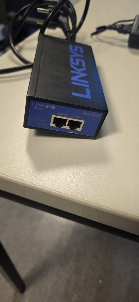 Linksys LACPi30 PoE injector (2 stuks), Ophalen of Verzenden, Gebruikt
