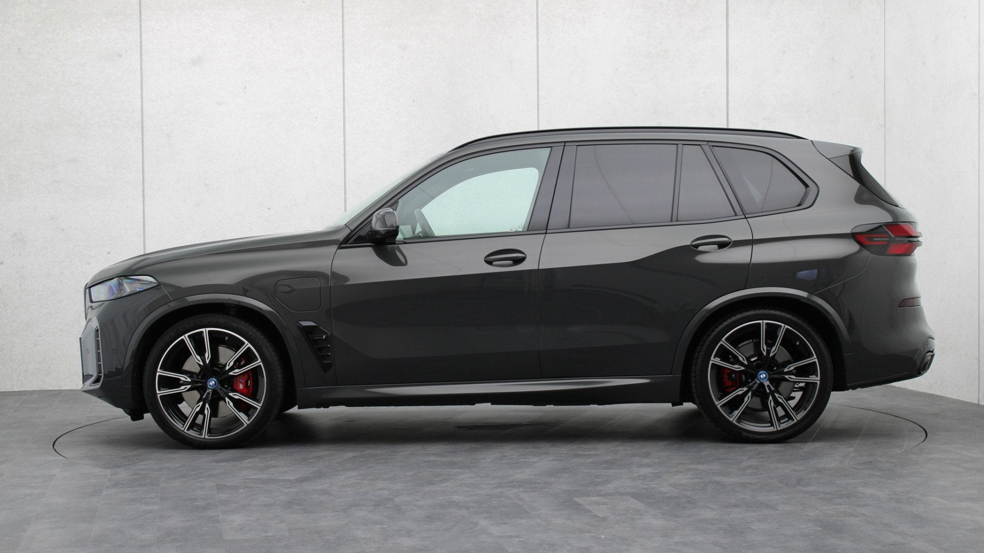 BMW X5 xDrive50e M-Sport Pro | Sky Lounge | Harman/Kardon |, Auto's, 12 maanden, Gebruikt, 2395 kg, Vierwielaandrijving
