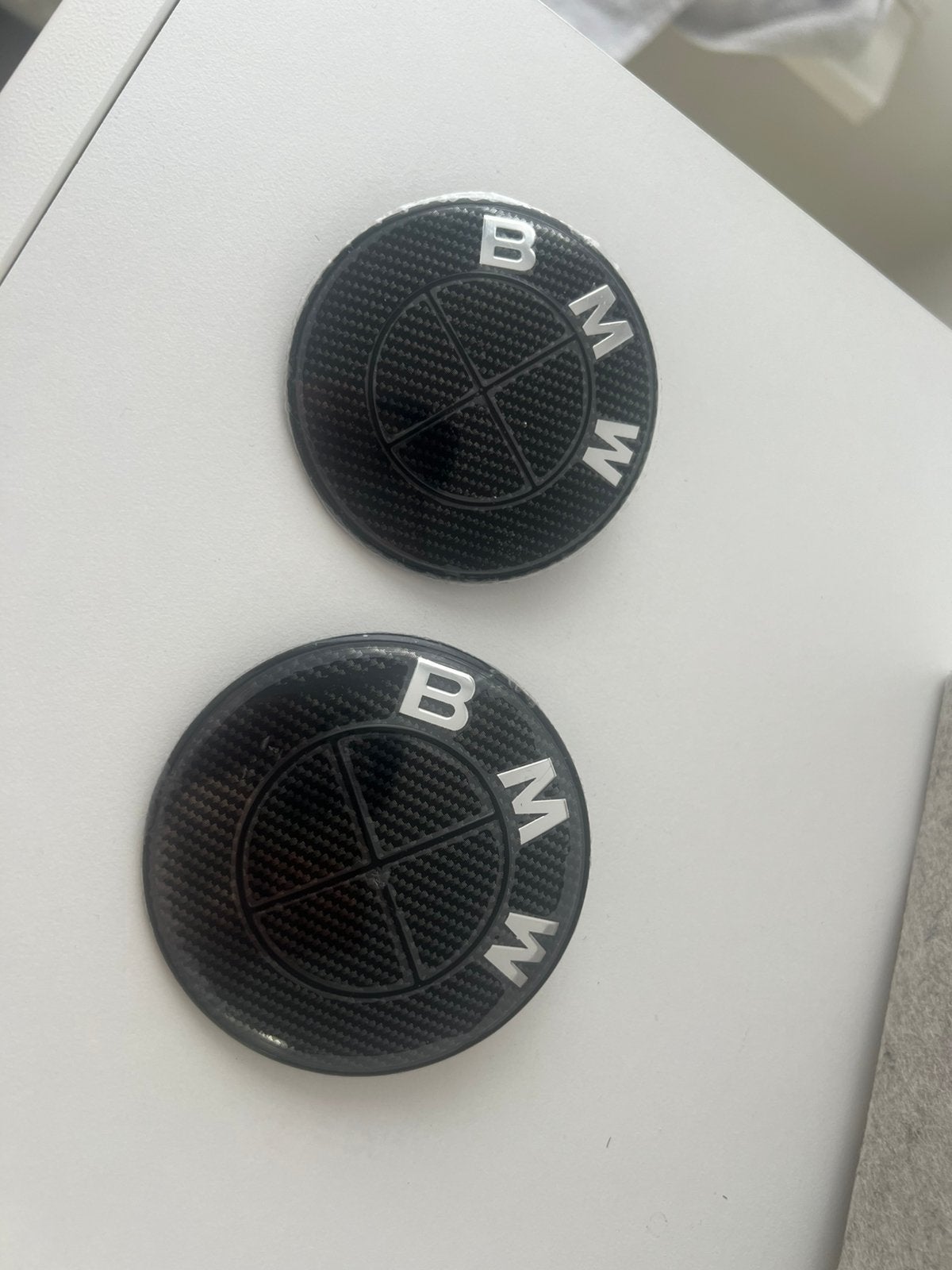 BMW Emblemen Set (82mm & 74mm) – Voor- en Achterklep carbon, Ophalen of Verzenden