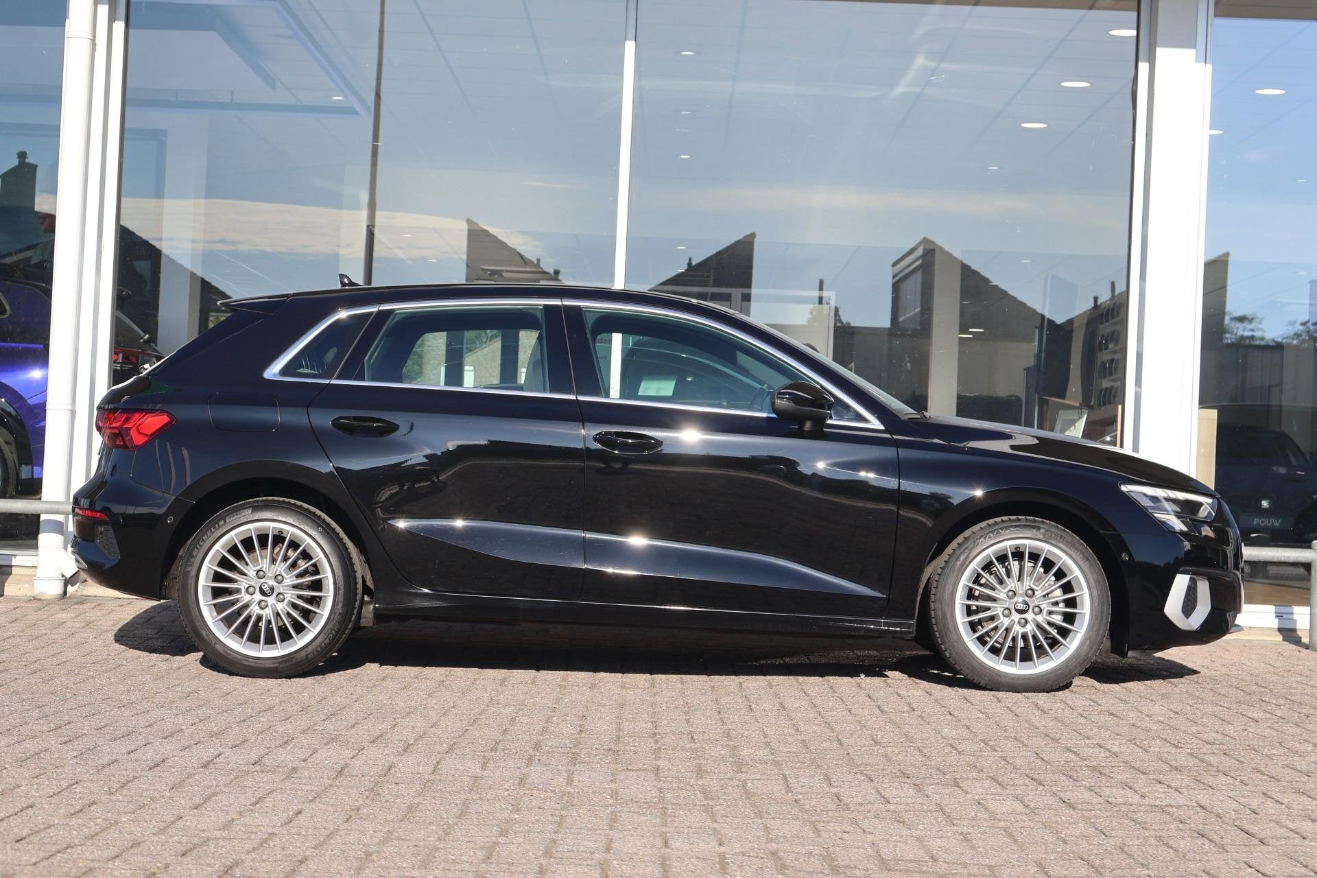 Audi A3 Sportback 30 TFSI 110pk Advanced Edition | Navigatie, Auto's, 12 maanden, Gebruikt, Zwart, Origineel Nederlands