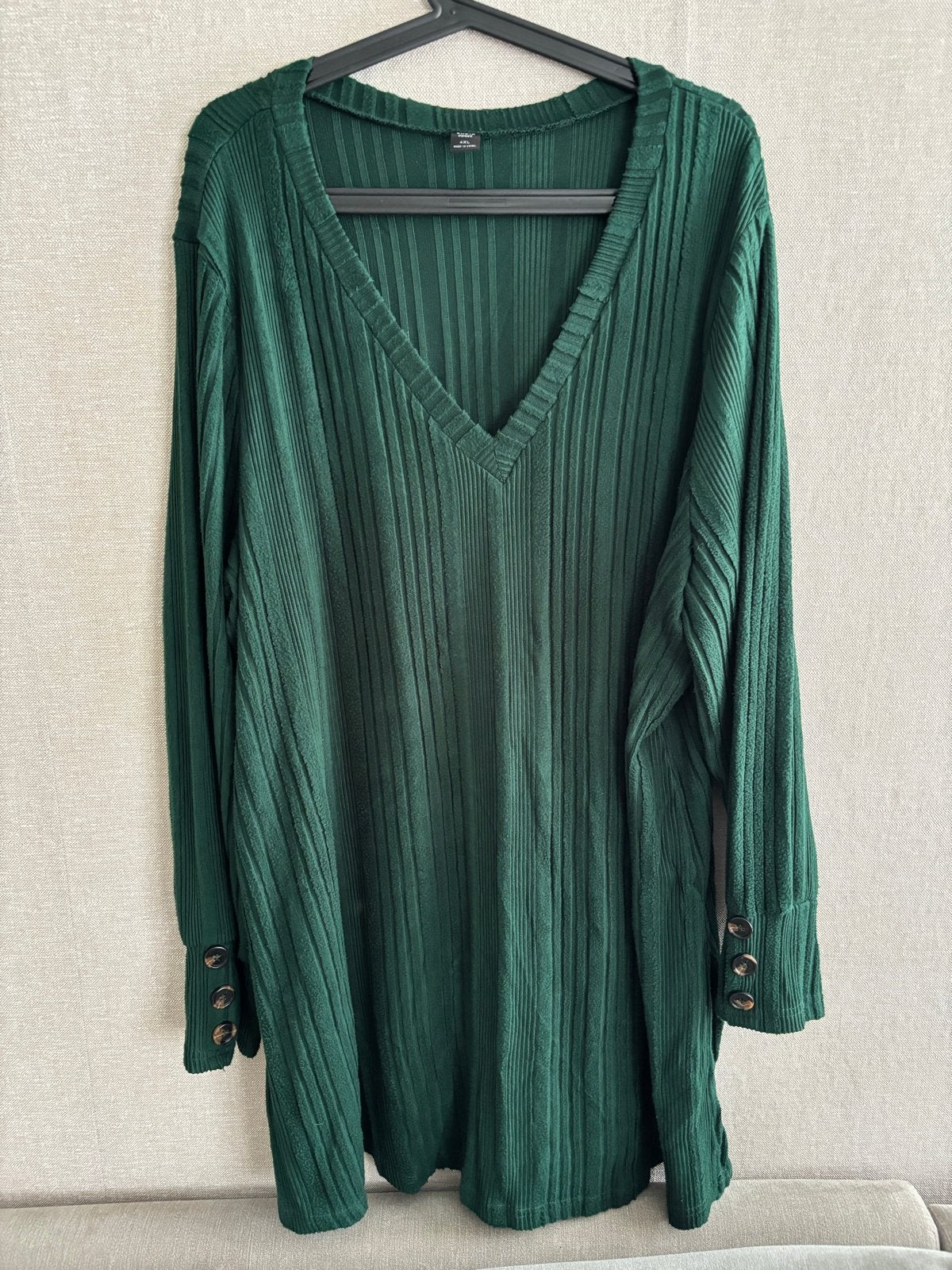 Groene geribbelde tuniek met V-hals en knoopdetails, Kleding | Dames, Maat 46/48 (XL) of groter, Ophalen of Verzenden, Zo goed als nieuw