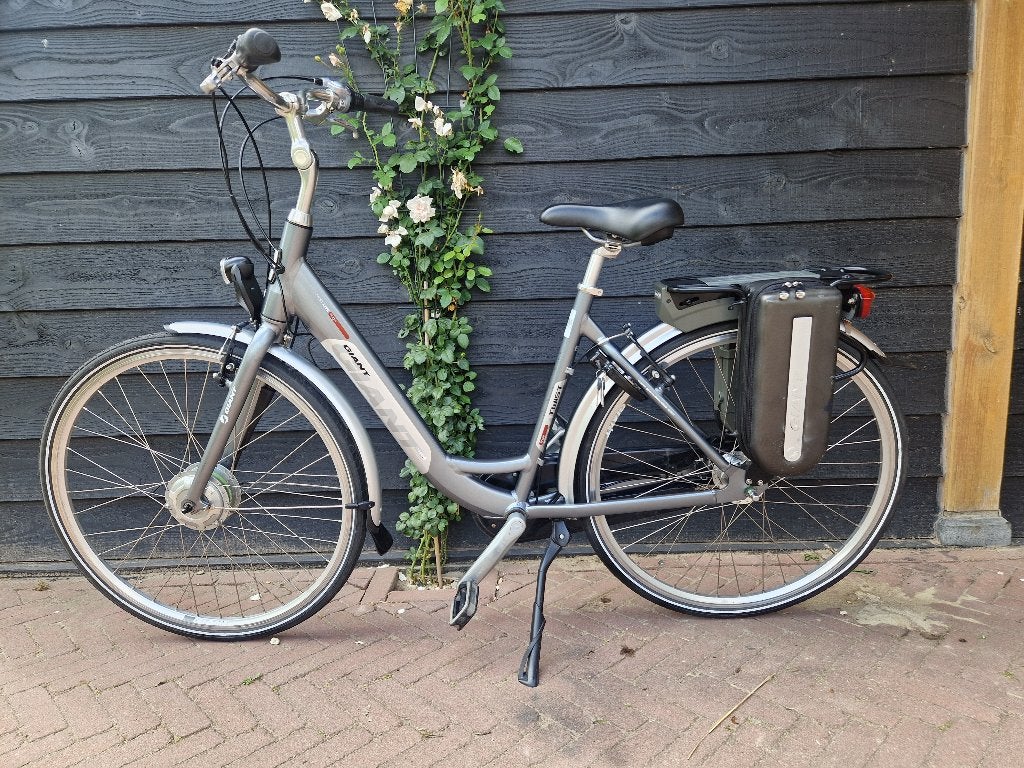 Elektrische dames fiets, nette staat, goed onderhouden, Fietsen en Brommers, Elektrische fietsen, Zo goed als nieuw, 51 tot 55 cm