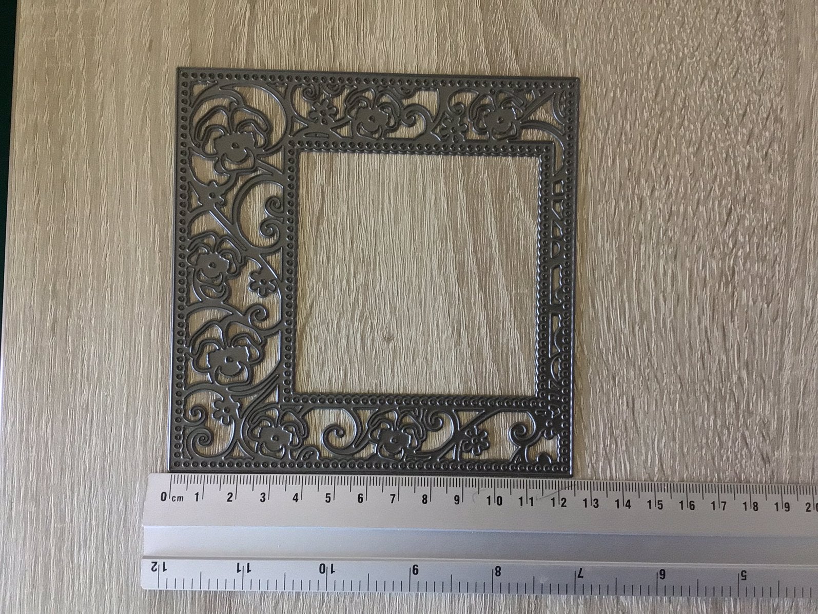 Snijmal frame vierkant (bloem), Ophalen, Zo goed als nieuw, Overige thema's, Pons of Mal