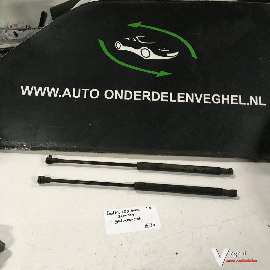 Ford Ka 1.2 2010 Wagennr 2400139  Gasverenset achter