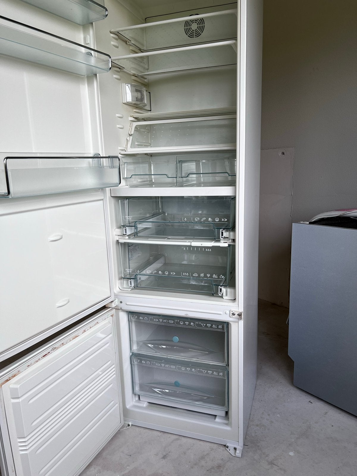 Gebruikte Miele Inbouwkoelkast met vriesvak, Witgoed en Apparatuur, Koelkasten en IJskasten, Gebruikt, Met aparte vriezer, 200 liter of meer