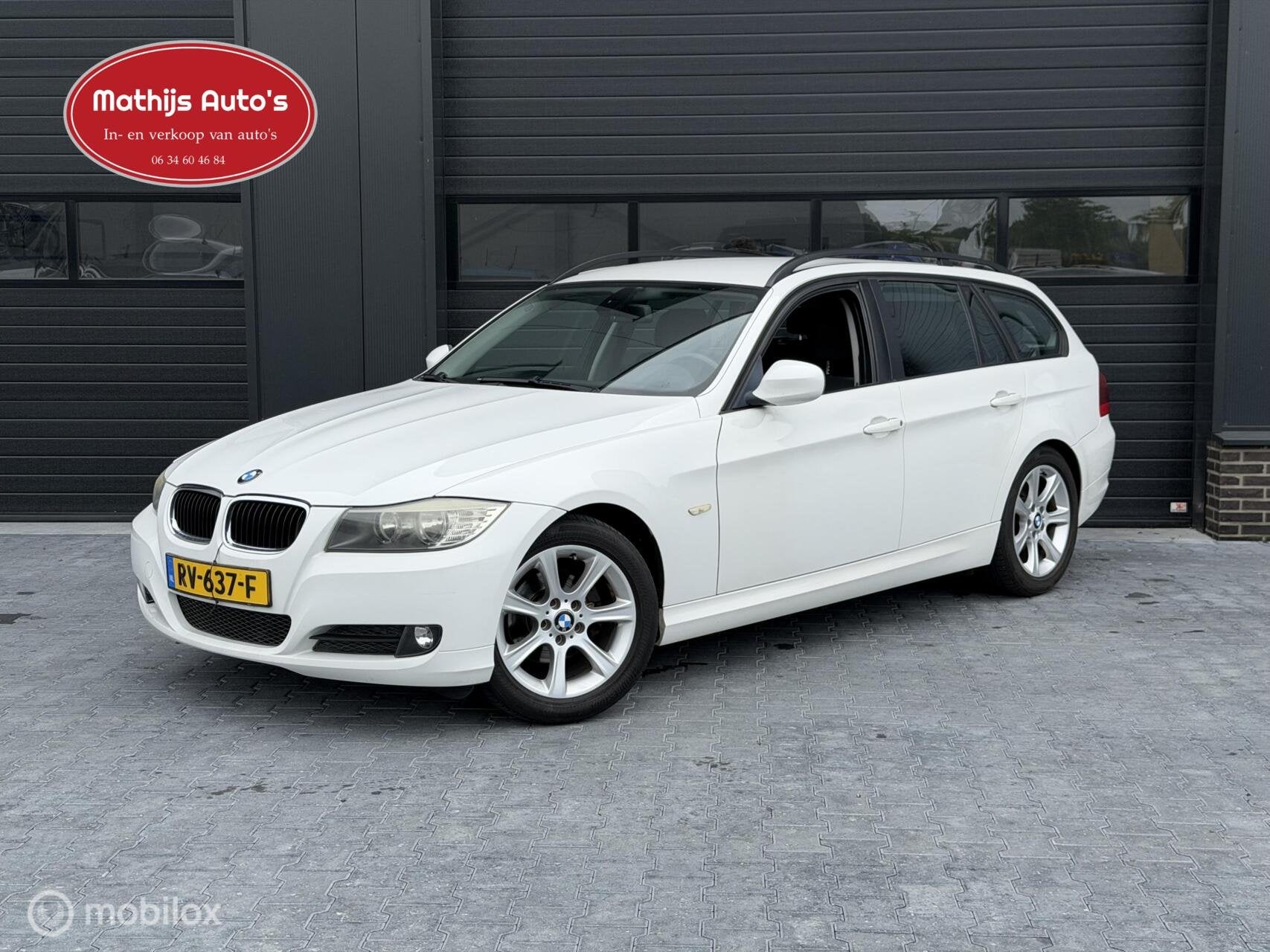 BMW 3-serie Touring 318i Business Line Automaat Clima Nette, Auto's, Automaat, Euro 5, 1435 kg, Wit