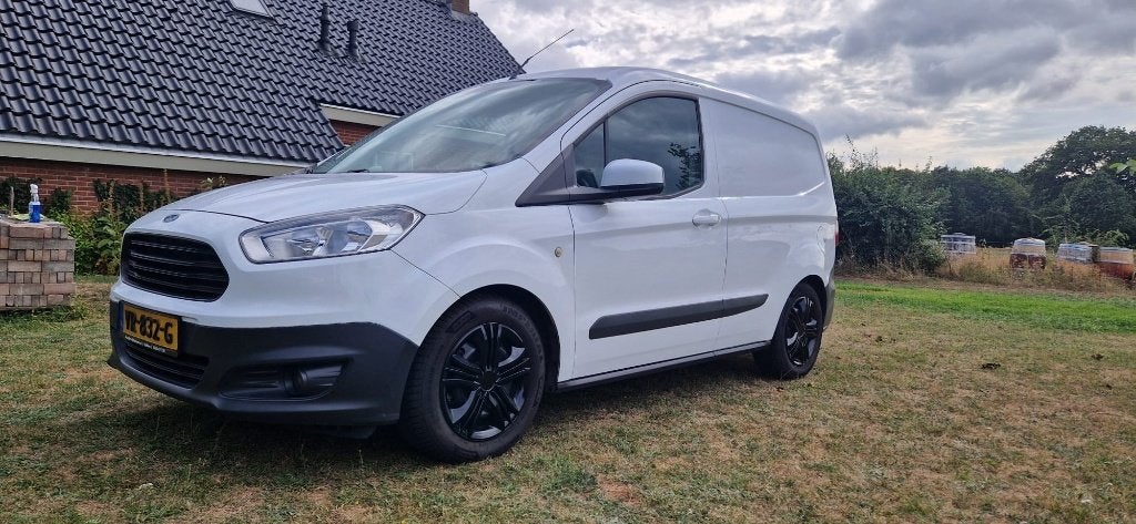 Ford Transit Courier GB 1.0 Ecoboost 100pk 2015, Auto's, Stof, 100 pk, Wit, Origineel Nederlands