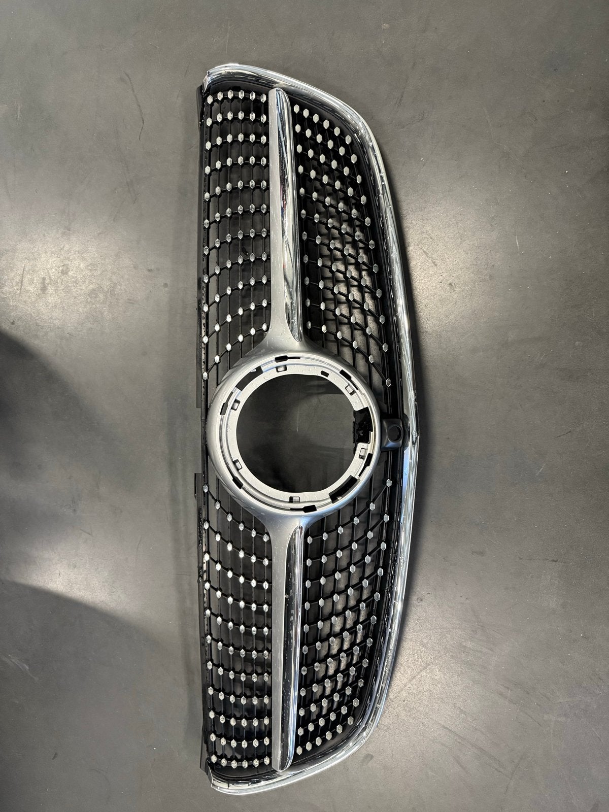 Originele Diamond Grill Mercedes V-Klasse (Z.G.A.N.), Auto-onderdelen, Ophalen of Verzenden, Gebruikt, Voor, Mercedes-Benz