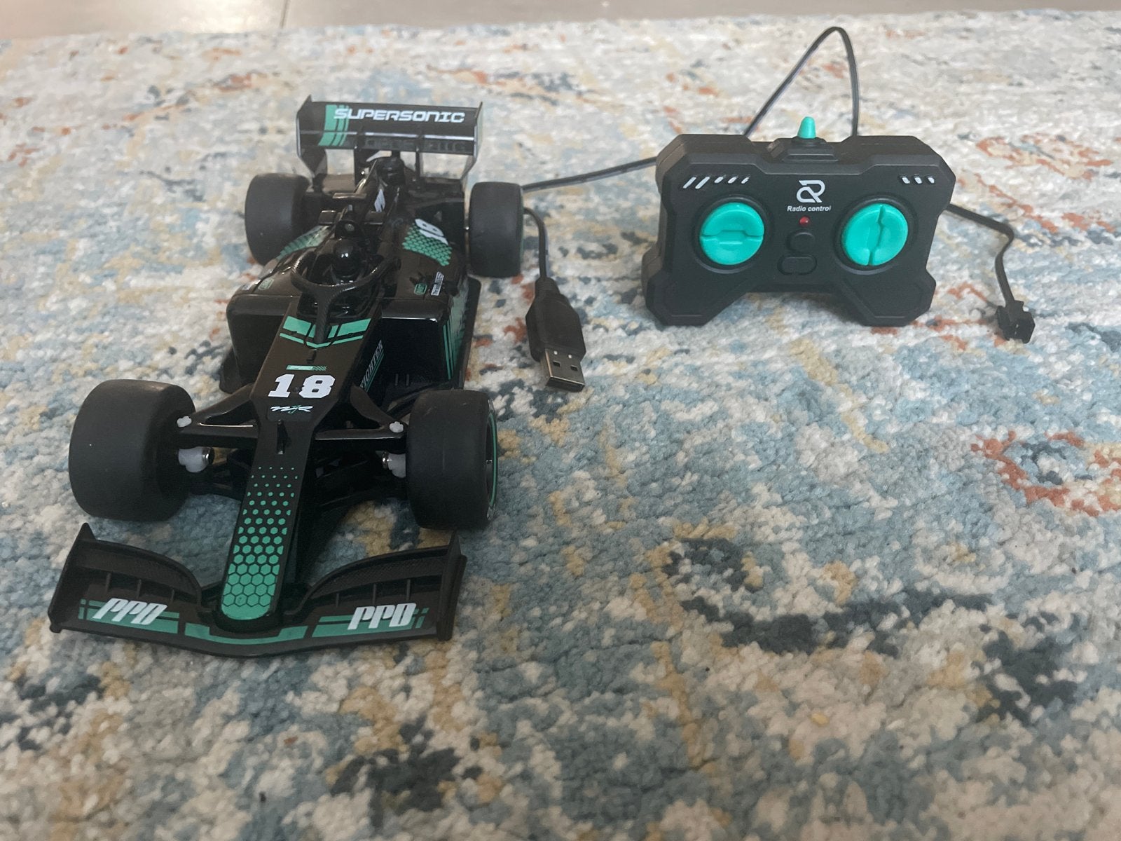 RC Auto met Rookeffect en Controller - Oplaadbaar, Nieuw, Auto onroad, RTR (Ready to Run), Overige schalen