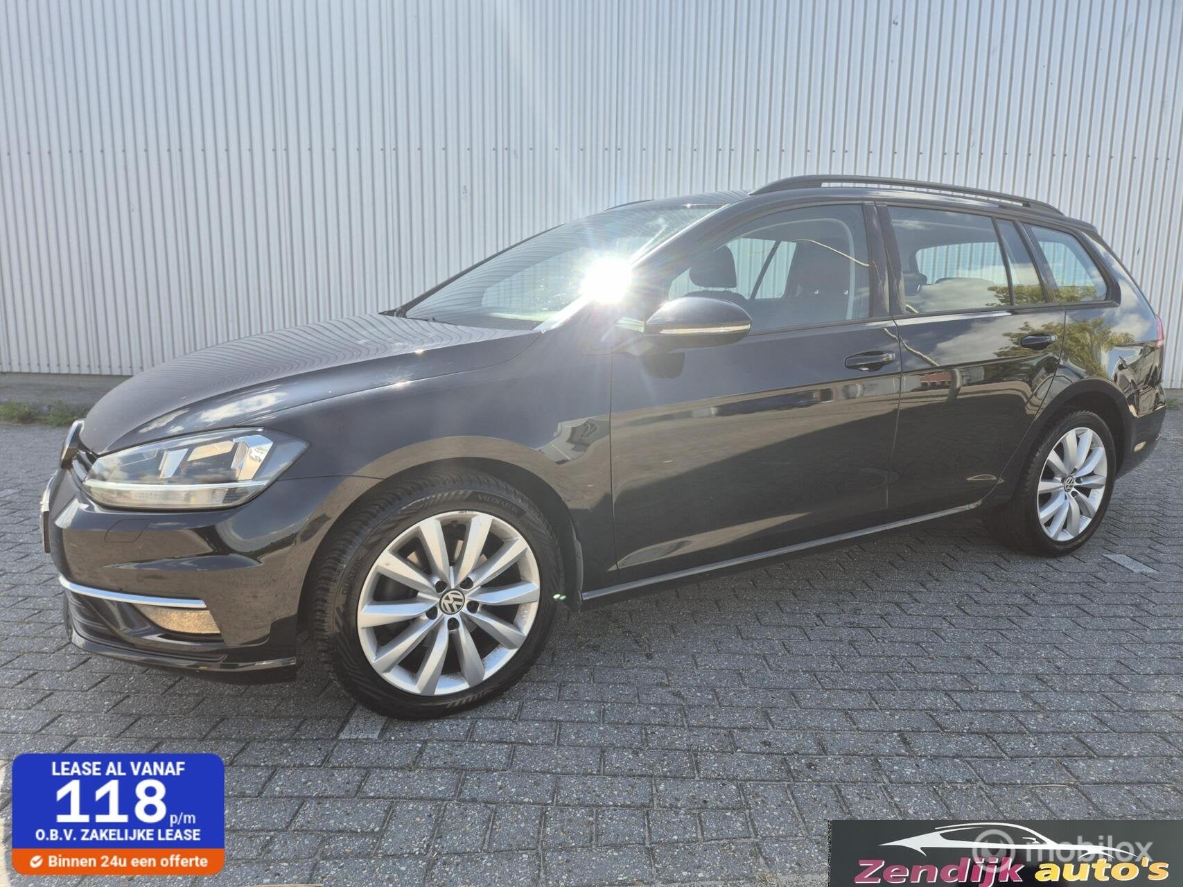 Volkswagen Golf 1.6 TDI Comfortline / CarPlay / Camera, Auto's, Voorwielaandrijving, Dealer onderhouden, Stof, Gebruikt