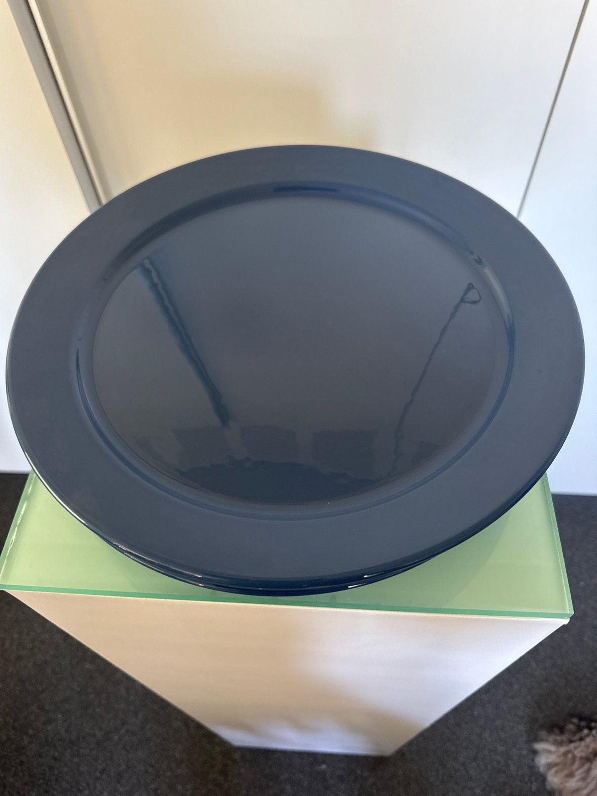 4 donkerblauwe IKEA borden, Ø 31 cm, Ophalen, Gebruikt, IKEA, Bord(en)