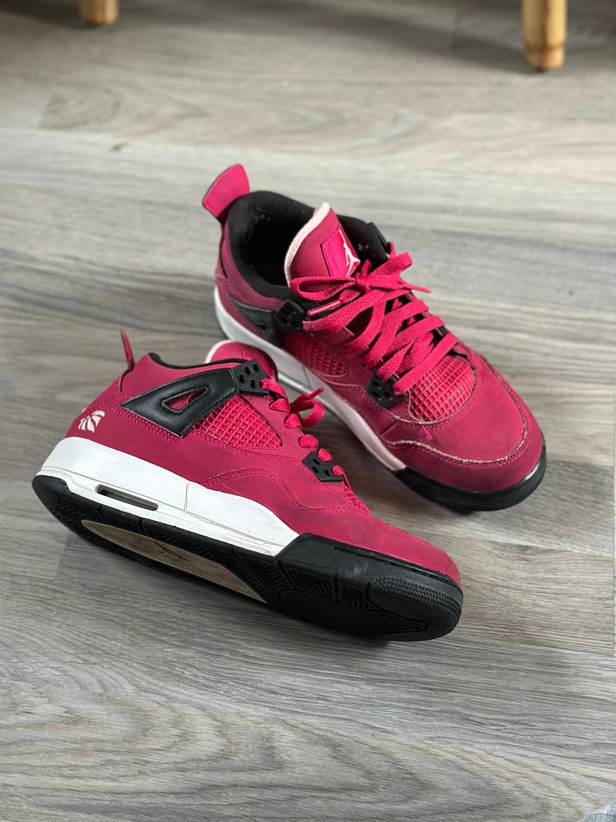 air Jordan 4 Retro GS 'Voltage Cherry' 2012, Kleding | Dames, Schoenen, Ophalen of Verzenden, Gedragen, Roze, Sneakers of Gympen
