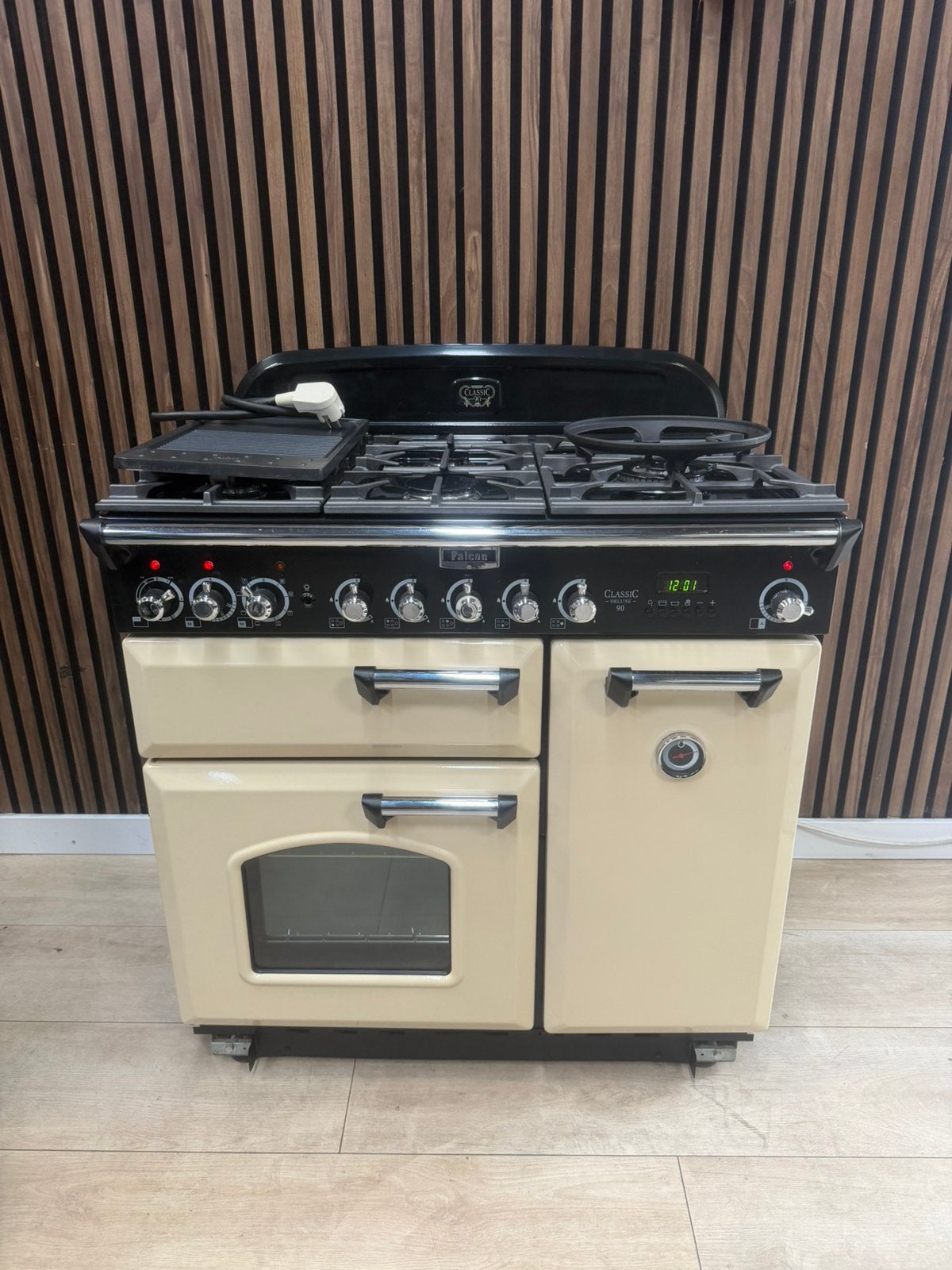 Mooie Falcon Classic Deluxe Crème 90 cm (Gratis bezorgen), 5258sh, 60 cm of meer, Grill, Ophalen of Verzenden