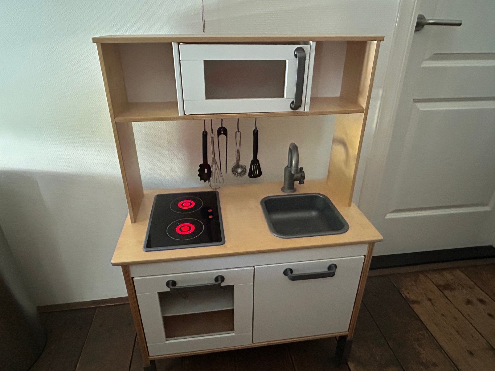 Ikea speelgoed keuken met accessoires, Ophalen, Zo goed als nieuw