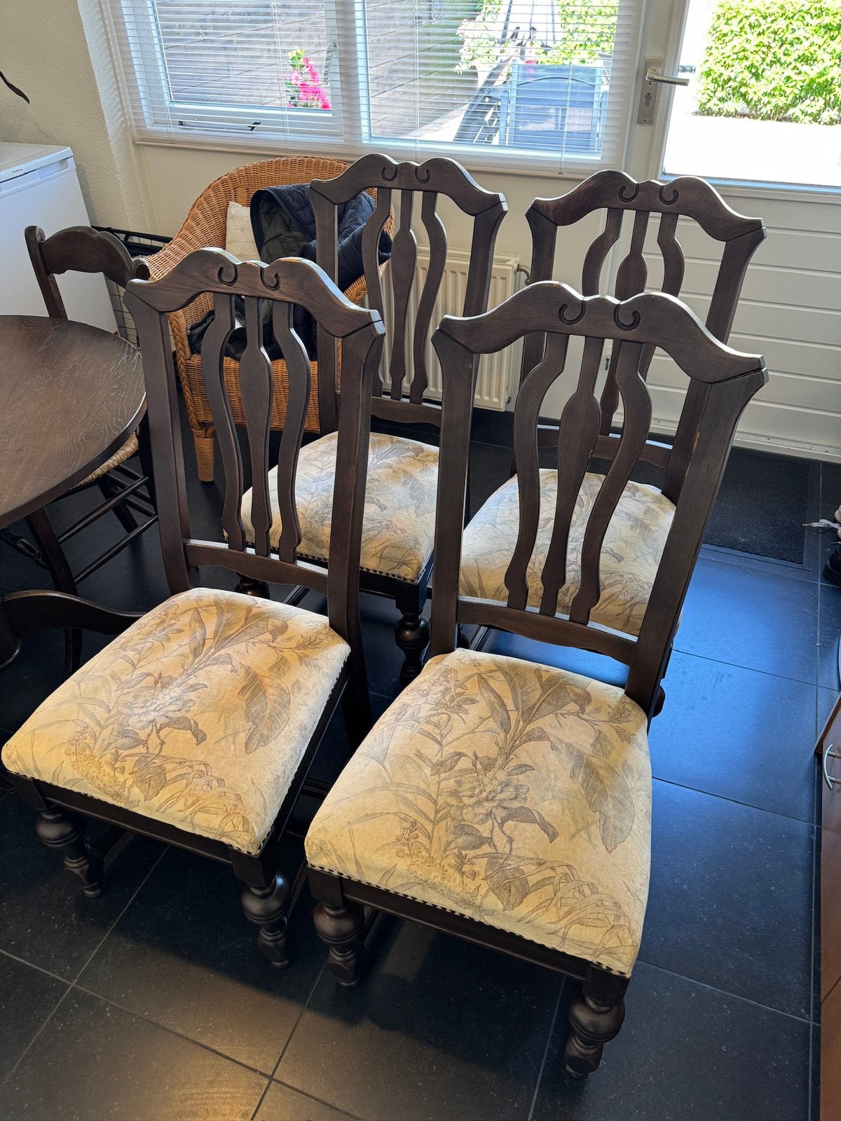 4 klassieke eikenhouten stoelen, Antiek en Kunst, Ophalen