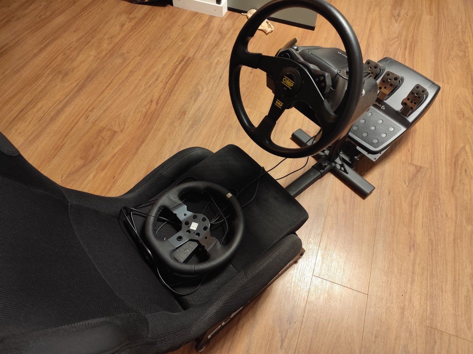 Foto 5 van Playseat zgan met G920