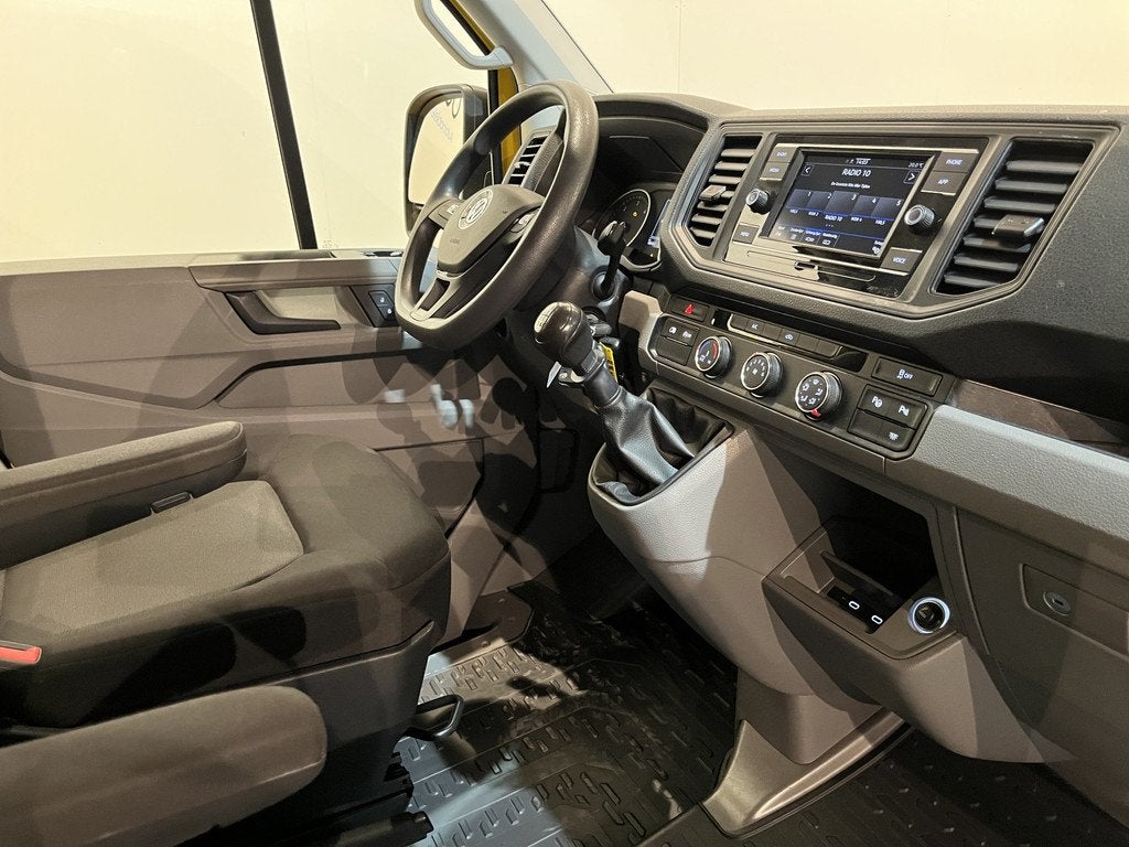 Volkswagen Crafter 35 2.0 TDI L3H2 140 PK / Euro 6 / 3.000 K, Auto's, Bestelauto's, Voorwielaandrijving, Stof, Gebruikt, 4 cilinders