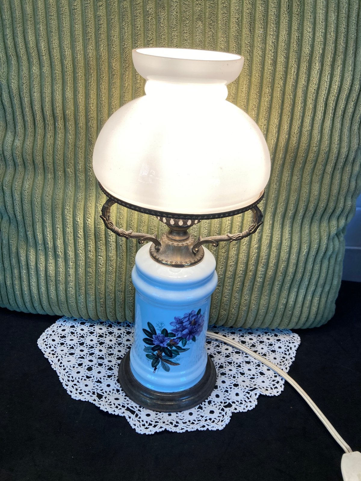 Vintage schemerlampje met paarse bloemetjes (240326), Wit, Ophalen of Verzenden, Gebruikt, Vintage