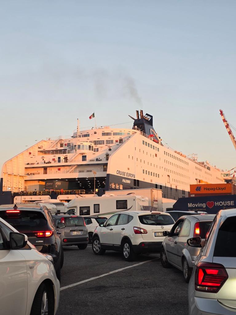 Boottocht Livorno-Olbia retour, 4 personen, Internet, Sardinië