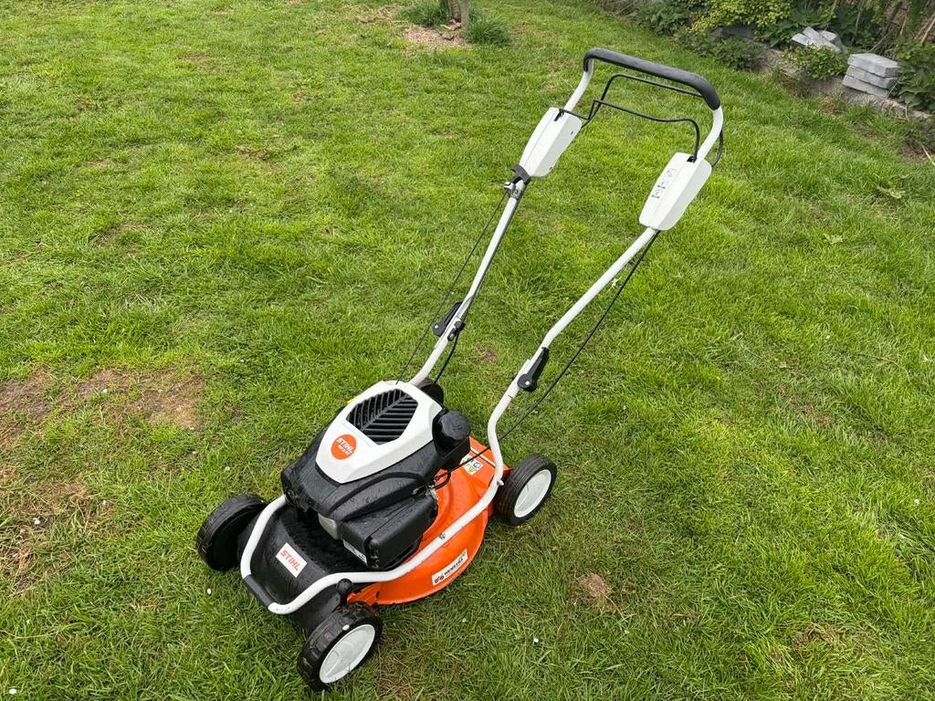 Stihl RM 2 RT Mulgh grasmaaier, Ophalen of Verzenden, Zo goed als nieuw, 50 cm of meer