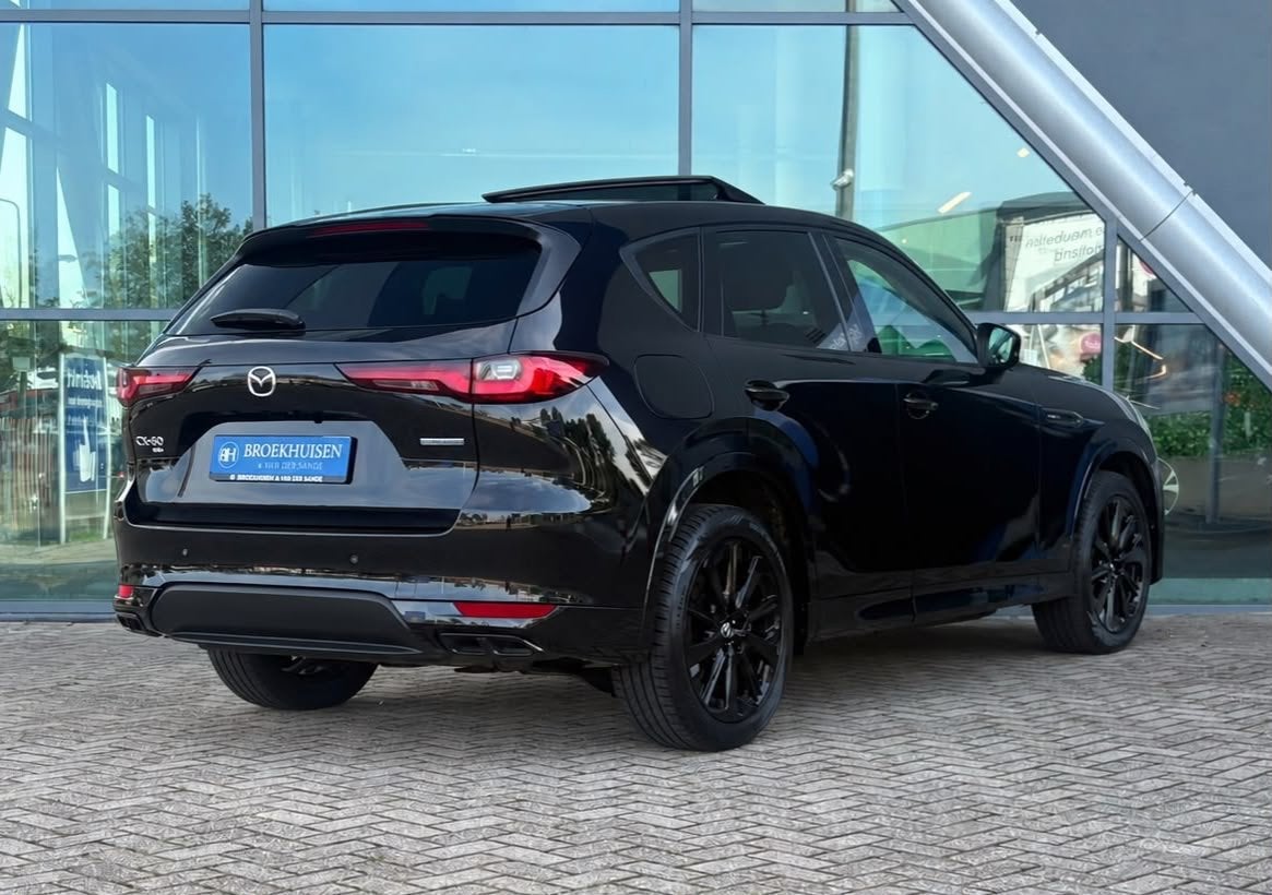 Mazda CX-60 2.5 e-SkyActiv PHEV Homura Plus 327pk Panoramada, Auto's, Automaat, Dealer onderhouden, Gebruikt, Zwart
