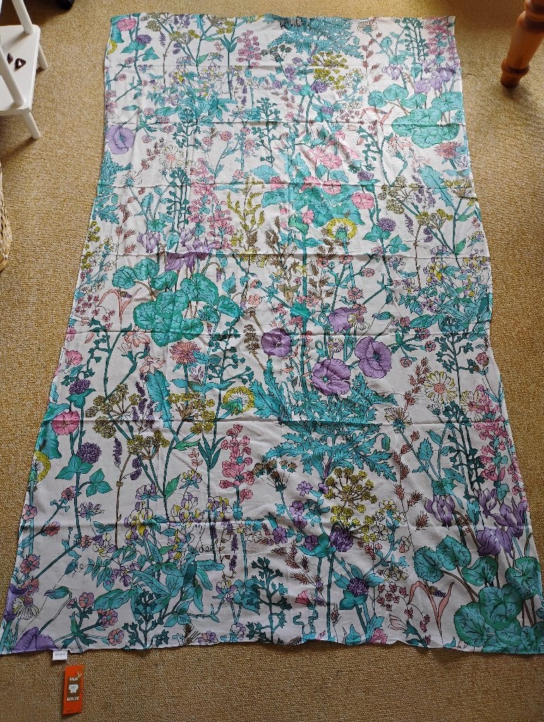 Nieuwe Sjaal/ pareo in blauw en lila bloem motief, katoen, Maat 38/40 (M), Silkroute, Nieuw, Ophalen of Verzenden