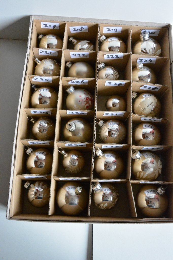 Kerstballen zilver Doos 10, Diversen, Ophalen of Verzenden, Zo goed als nieuw