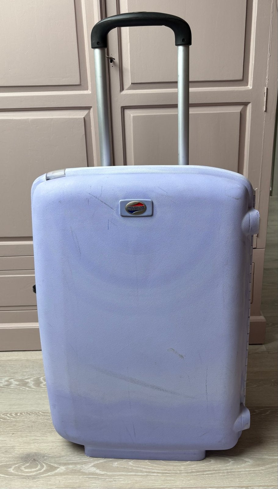 American Tourister koffer.. lichtpaars, Sieraden, Tassen en Uiterlijk, Tassen | Reistassen en Weekendtassen, 40 tot 60 cm, Gebruikt