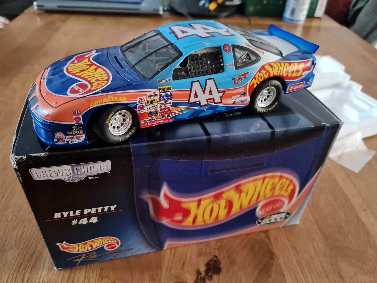 Hotwheels 1/24 NASCAR Kyle Petty #44 in originele doos, Ophalen of Verzenden, Zo goed als nieuw, Auto, Overige merken
