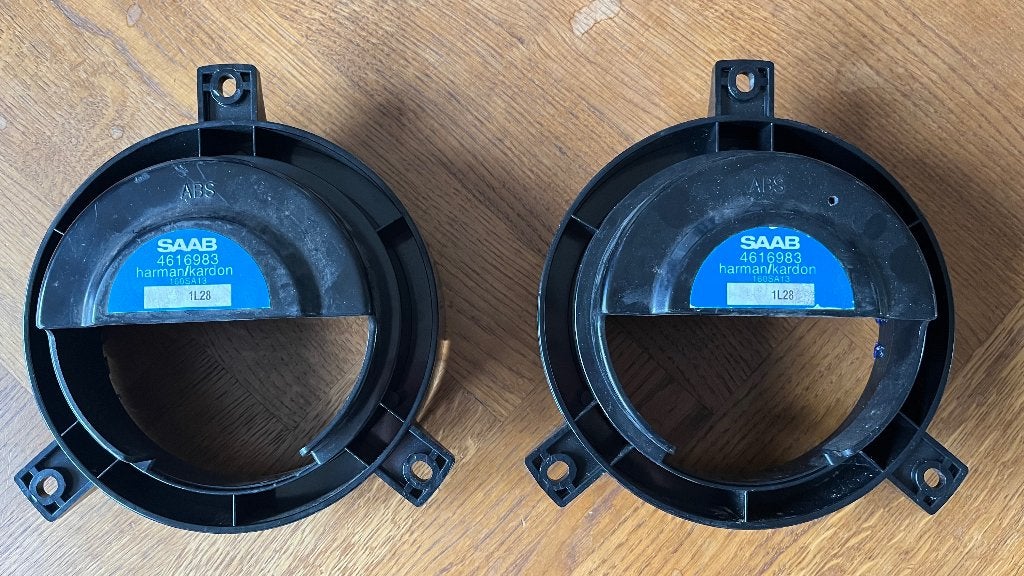 SAAB 9-3 (OG) pasringen voor deurspeakers voor (4616983), Ophalen, Gebruikt, Saab